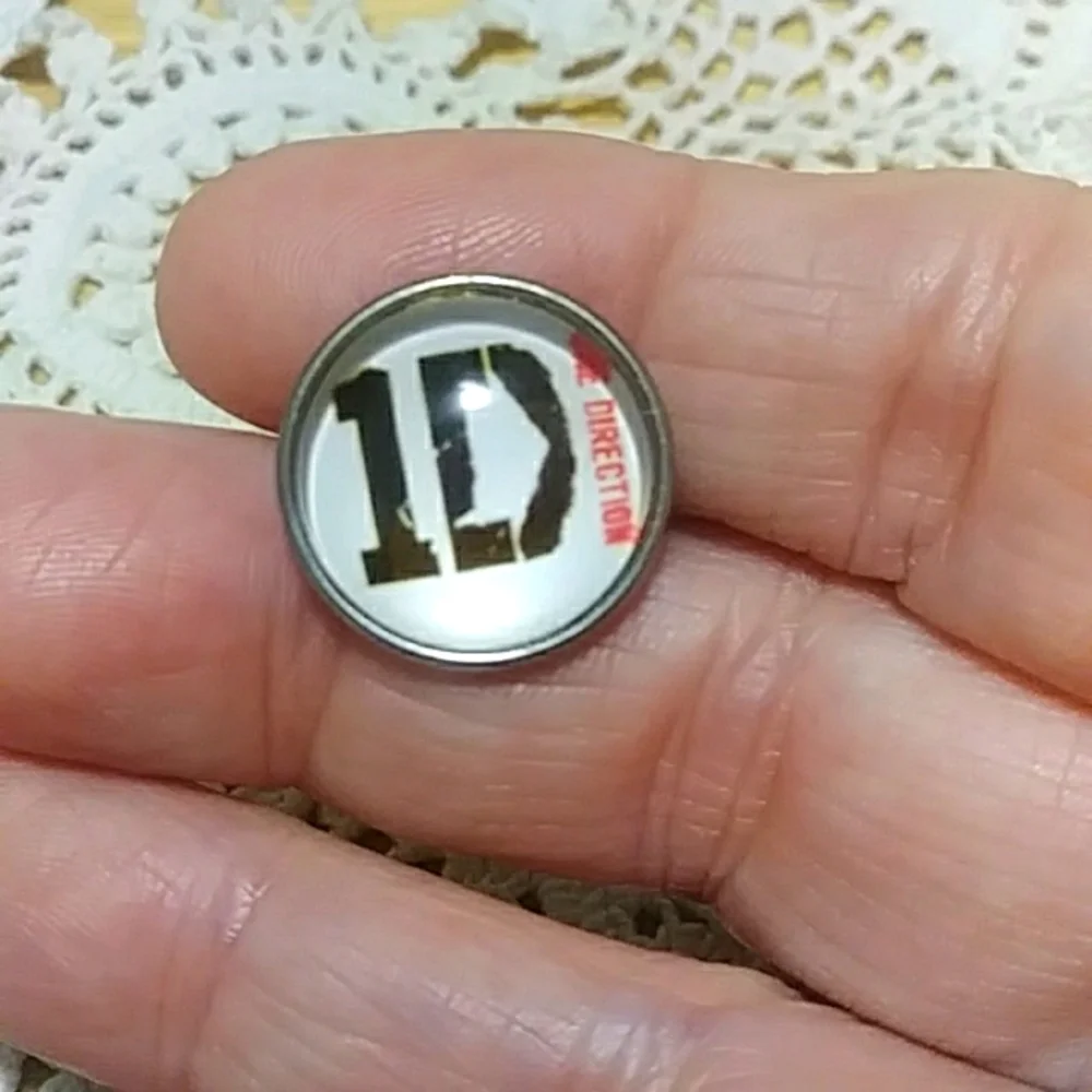 K-Pop Snap Buttons 1D with snap bracelet